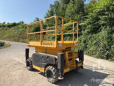 HAULOTTE COMPACT 12DX 4x4 Diesel Nacelle Ciseau - Lift u obliku makaza: slika 3 HAULOTTE COMPACT 12DX 4x4 Diesel Nacelle Ciseau - Lift u obliku makaza: slika 3