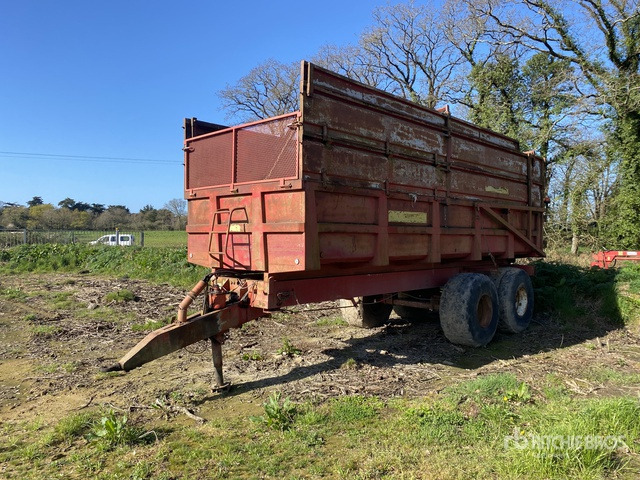 Le Normand SPB11 Remorque ? grains - Traktorska prikolica za farmu/ Kiper: slika 2 Le Normand SPB11 Remorque ? grains - Traktorska prikolica za farmu/ Kiper: slika 2