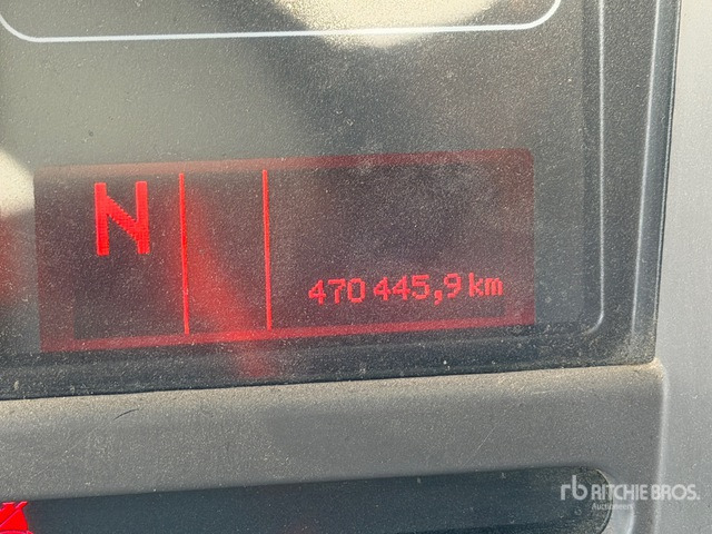 2013 Renault Premium 4x2 Tracteur Routier S/A Sleeper Truck Tractor - Tegljač: slika 2 2013 Renault Premium 4x2 Tracteur Routier S/A Sleeper Truck Tractor - Tegljač: slika 2