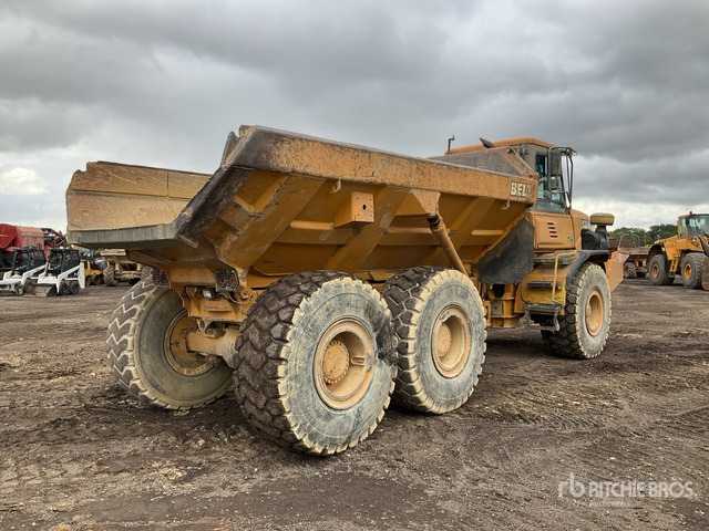 2002 Bell B25D Articulated Dump Truck - Zglobni kiper: slika 3 2002 Bell B25D Articulated Dump Truck - Zglobni kiper: slika 3