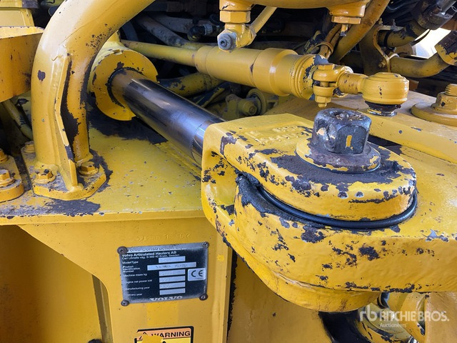 2006 Volvo A25D Articulated Dump Truck - Zglobni kiper: slika 5 2006 Volvo A25D Articulated Dump Truck - Zglobni kiper: slika 5