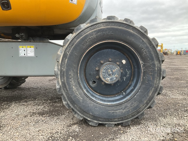 2007 Haulotte HA16PXNT 4WD Diesel Articulating Boom Lift - Zglobna platforma: slika 5 2007 Haulotte HA16PXNT 4WD Diesel Articulating Boom Lift - Zglobna platforma: slika 5