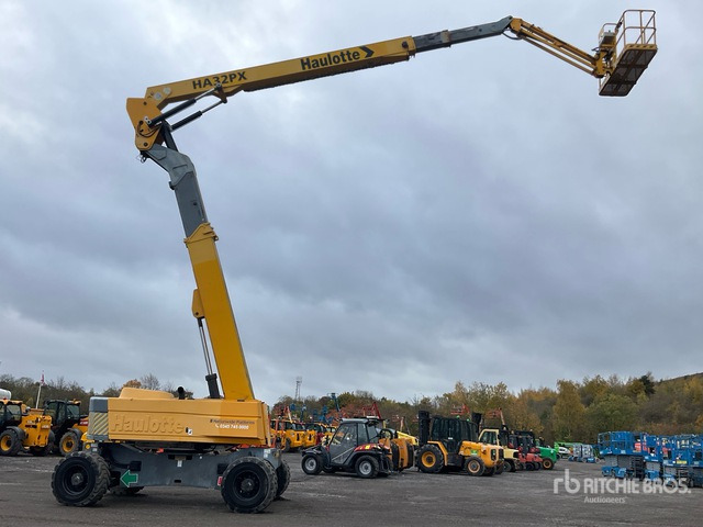 2009 Haulotte HA32PX 4WD Diesel Articulating Boom Lift - Zglobna platforma: slika 2 2009 Haulotte HA32PX 4WD Diesel Articulating Boom Lift - Zglobna platforma: slika 2