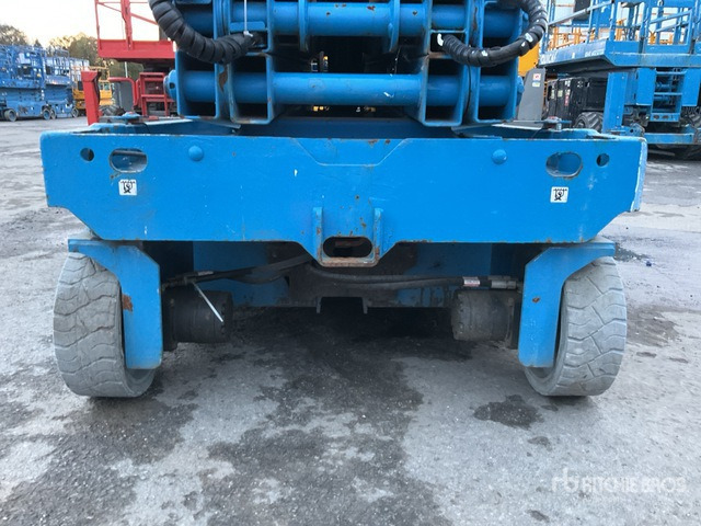 Lift u obliku makaza 2015 Genie GS4047 Electric Scissor Lift: slika 6 Lift u obliku makaza 2015 Genie GS4047 Electric Scissor Lift: slika 6