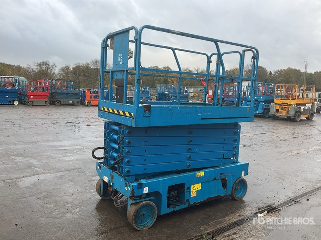 2016 Genie GS-4047 Electric Scissor Lift - Lift u obliku makaza: slika 4 2016 Genie GS-4047 Electric Scissor Lift - Lift u obliku makaza: slika 4