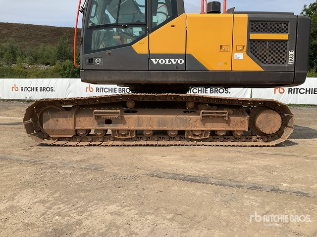 2017 Volvo EC220EL Tracked Excavator - Bager guseničar: slika 5 2017 Volvo EC220EL Tracked Excavator - Bager guseničar: slika 5