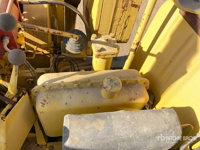 1967 Cat 572E Pipelayer - Mašina za polaganje cevi: slika 5 1967 Cat 572E Pipelayer - Mašina za polaganje cevi: slika 5