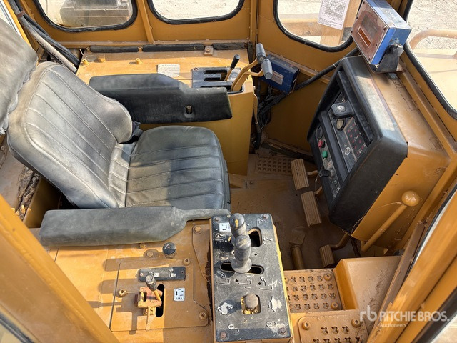 1998 Cat D561M Pipelayer - Mašina za polaganje cevi: slika 5 1998 Cat D561M Pipelayer - Mašina za polaganje cevi: slika 5