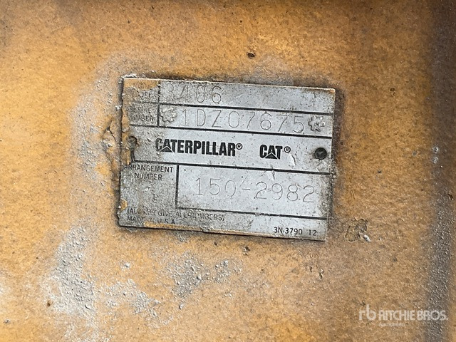 2004 Cat 400 400 kVA Skid-Mounted Generator Set - Set generatora: slika 5 2004 Cat 400 400 kVA Skid-Mounted Generator Set - Set generatora: slika 5