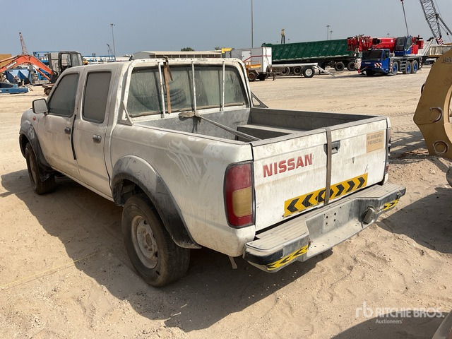 2008 Nissan 4x4 Crew Cab (Inoperable) Pickup - Pikap: slika 3 2008 Nissan 4x4 Crew Cab (Inoperable) Pickup - Pikap: slika 3