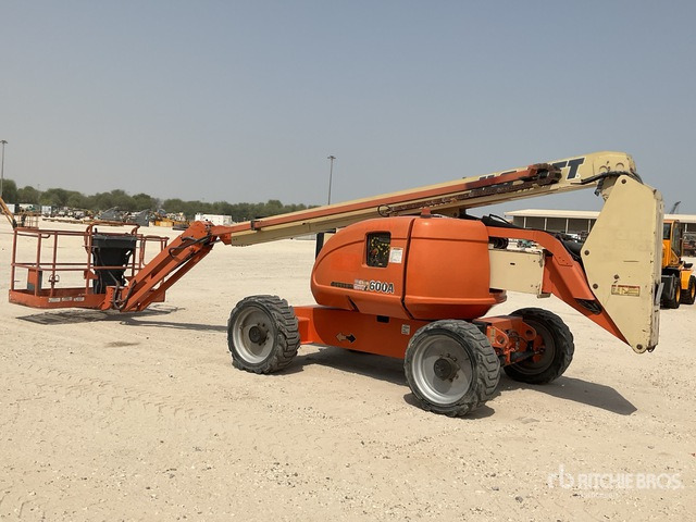 2010 JLG 600AJ 4WD Diesel Articulating Boom Lift - Zglobna platforma: slika 4 2010 JLG 600AJ 4WD Diesel Articulating Boom Lift - Zglobna platforma: slika 4