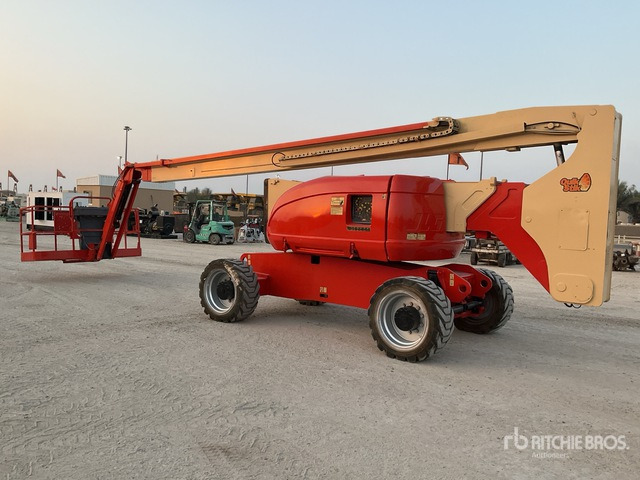 2010 JLG 800AJ 4WD Diesel Articulating Boom Lift - Zglobna platforma: slika 4 2010 JLG 800AJ 4WD Diesel Articulating Boom Lift - Zglobna platforma: slika 4
