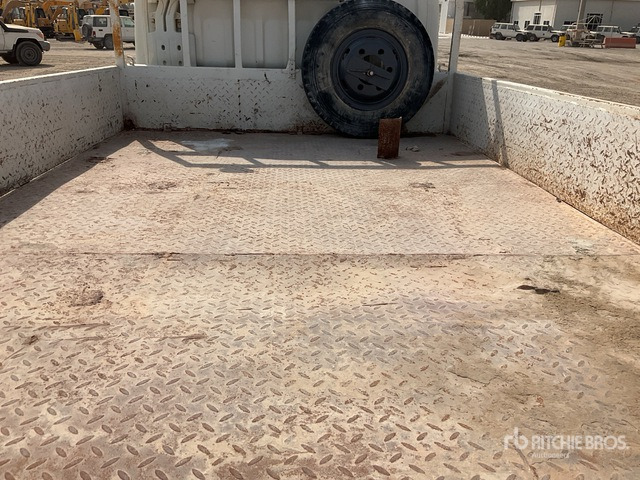 2010 Mitsubishi Canter 4x2 Crew Cab Flatbed Truck - Kamion sa tovarnim sandukom: slika 5 2010 Mitsubishi Canter 4x2 Crew Cab Flatbed Truck - Kamion sa tovarnim sandukom: slika 5