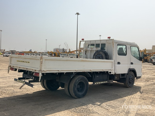 2010 Mitsubishi Canter 4x2 Crew Cab Flatbed Truck - Kamion sa tovarnim sandukom: slika 4 2010 Mitsubishi Canter 4x2 Crew Cab Flatbed Truck - Kamion sa tovarnim sandukom: slika 4