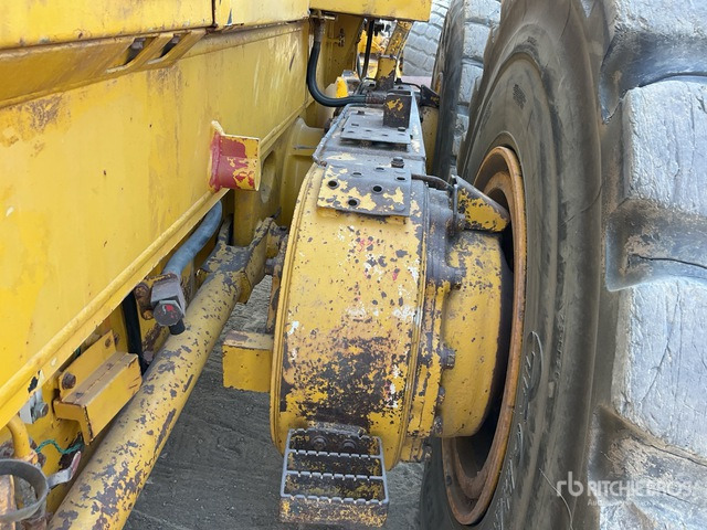 Grejder 2011 Komatsu GD825A-2: slika 6