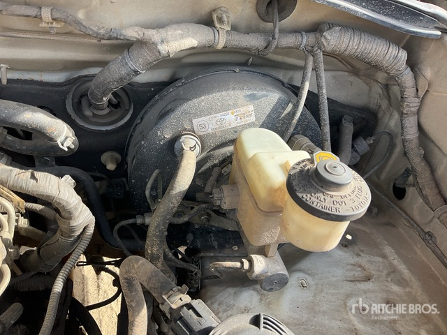 2011 Toyota Hilux 4x4 Crew Cab Pickup - Pikap: slika 4 2011 Toyota Hilux 4x4 Crew Cab Pickup - Pikap: slika 4