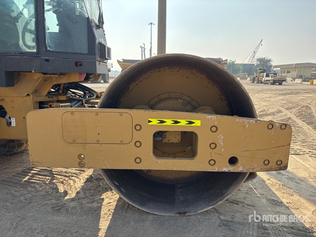 2012 Cat CS-533E Smooth Drum Compactor - Kompaktor: slika 4 2012 Cat CS-533E Smooth Drum Compactor - Kompaktor: slika 4