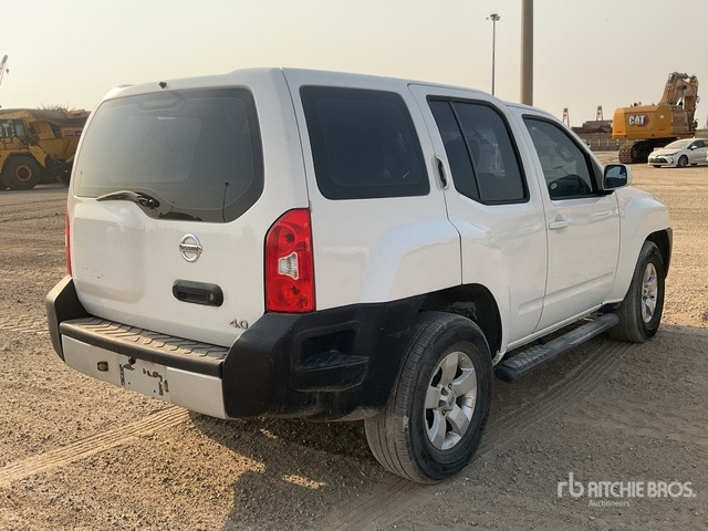 2013 Nissan Xterra 4x4 SUV - SUVSUV: slika 3 2013 Nissan Xterra 4x4 SUV - SUVSUV: slika 3