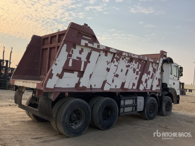 2014 Hyundai HD370 8x4 Twin-Steer Tri/A Dump Truck - Istovarivač: slika 3 2014 Hyundai HD370 8x4 Twin-Steer Tri/A Dump Truck - Istovarivač: slika 3