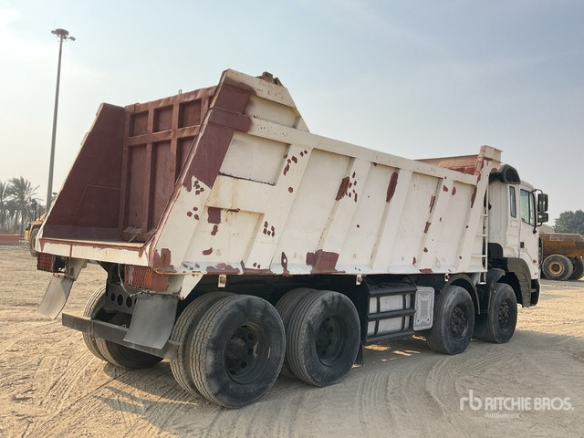 2014 Hyundai HD370 8x4 Twin-Steer Tri/A Dump Truck - Istovarivač: slika 3 2014 Hyundai HD370 8x4 Twin-Steer Tri/A Dump Truck - Istovarivač: slika 3