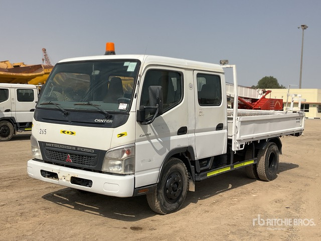 2014 Mitsubishi 4x2 Crew Cab Flatbed Truck - Kamion sa tovarnim sandukom: slika 2 2014 Mitsubishi 4x2 Crew Cab Flatbed Truck - Kamion sa tovarnim sandukom: slika 2
