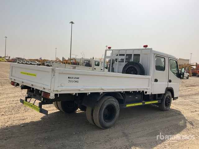 2014 Mitsubishi Canter 4x2 Crew Cab Flatbed Truck - Kamion sa tovarnim sandukom: slika 4 2014 Mitsubishi Canter 4x2 Crew Cab Flatbed Truck - Kamion sa tovarnim sandukom: slika 4