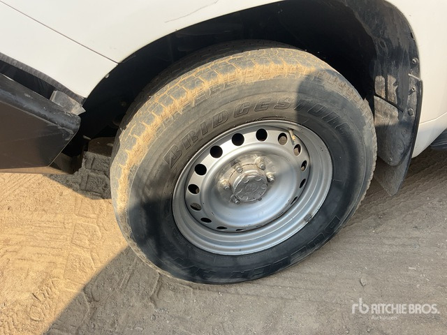 2015 Toyota Prado TX 150L 4x4 SUV - SUVSUV: slika 5 2015 Toyota Prado TX 150L 4x4 SUV - SUVSUV: slika 5