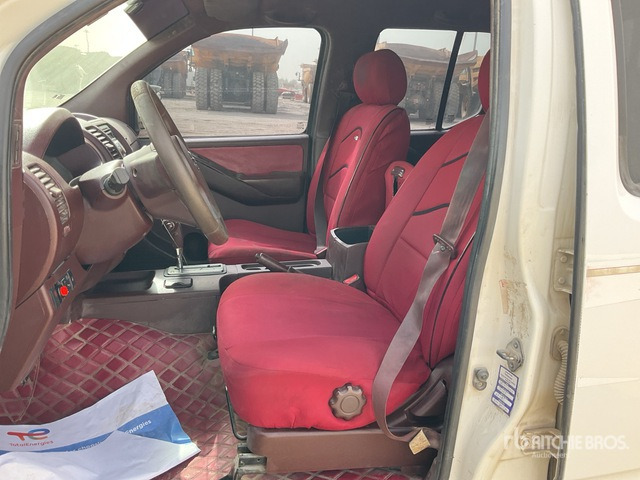 2016 Nissan 4x2 Crew Cab Pickup - Pikap: slika 5 2016 Nissan 4x2 Crew Cab Pickup - Pikap: slika 5