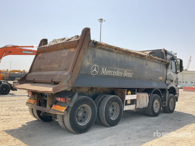 2017 Mercedes Benz AROCS 3951 8x4 Twin-Steer Tri/A Dump Truck - Istovarivač: slika 4 2017 Mercedes Benz AROCS 3951 8x4 Twin-Steer Tri/A Dump Truck - Istovarivač: slika 4