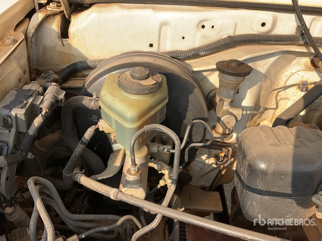 2018 Toyota Land Cruiser 78R 4x4 SUV - SUVSUV: slika 4 2018 Toyota Land Cruiser 78R 4x4 SUV - SUVSUV: slika 4