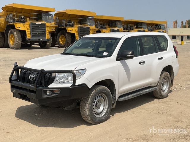 2018 Toyota Prado TX 150L 4x4 SUV - SUVSUV: slika 2 2018 Toyota Prado TX 150L 4x4 SUV - SUVSUV: slika 2