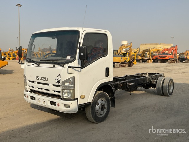 2019 Isuzu NPR 4x2 Cab and Chassis - Kamion sa golom šasijom i zatvorenom kabinom: slika 2 2019 Isuzu NPR 4x2 Cab and Chassis - Kamion sa golom šasijom i zatvorenom kabinom: slika 2