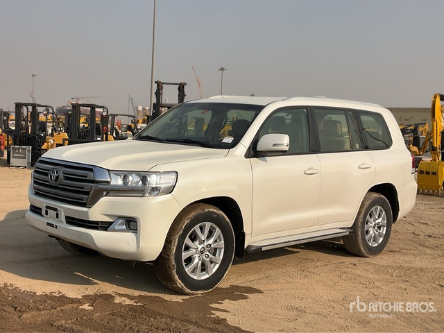 2019 Toyota Land Cruiser GXR- 200L 4x4 SUV - SUVSUV: slika 1 2019 Toyota Land Cruiser GXR- 200L 4x4 SUV - SUVSUV: slika 1