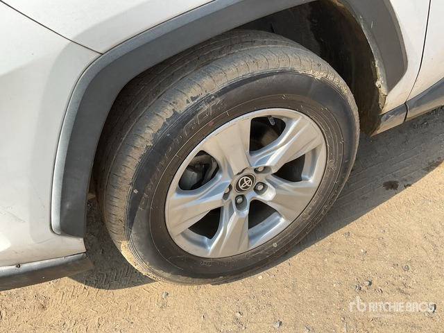 2019 Toyota RAV4 4WD SUV - SUVSUV: slika 4 2019 Toyota RAV4 4WD SUV - SUVSUV: slika 4