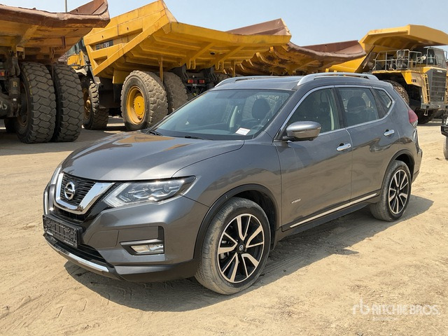 2020 Nissan X-Trail Hybrid SUV - SUVSUV: slika 1 2020 Nissan X-Trail Hybrid SUV - SUVSUV: slika 1
