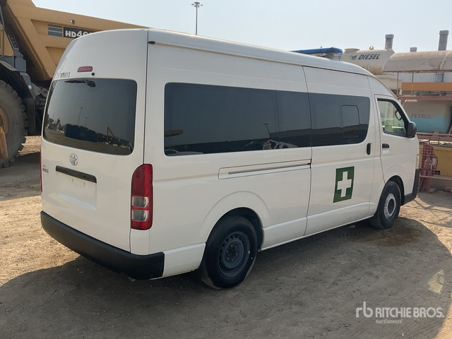 2022 Toyota Hiace High Roof 4x2 Ambulance - Vozilo hitne pomoći: slika 3 2022 Toyota Hiace High Roof 4x2 Ambulance - Vozilo hitne pomoći: slika 3