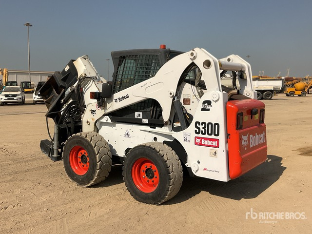 Bobcat S300 Skid Steer Loader - Mini utovarivač: slika 2 Bobcat S300 Skid Steer Loader - Mini utovarivač: slika 2
