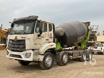 CNHTC SINO HOWO 8x4 Twin-Steer - Mikser za beton: slika 1 CNHTC SINO HOWO 8x4 Twin-Steer - Mikser za beton: slika 1