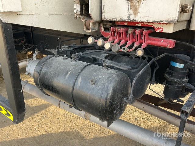 Nissan TF20 - Kamion sa tovarnim sandukom, Kamion sa dizalicom: slika 5 Nissan TF20 - Kamion sa tovarnim sandukom, Kamion sa dizalicom: slika 5