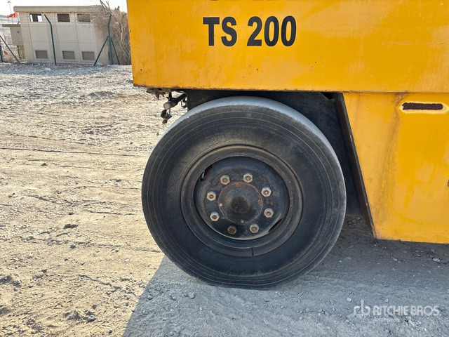 Sakai TS200 Pneumatic Roller - Pneumatski valjak: slika 4 Sakai TS200 Pneumatic Roller - Pneumatski valjak: slika 4