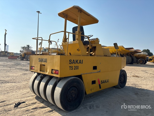 Sakai TS200 Pneumatic Roller - Pneumatski valjak: slika 3 Sakai TS200 Pneumatic Roller - Pneumatski valjak: slika 3