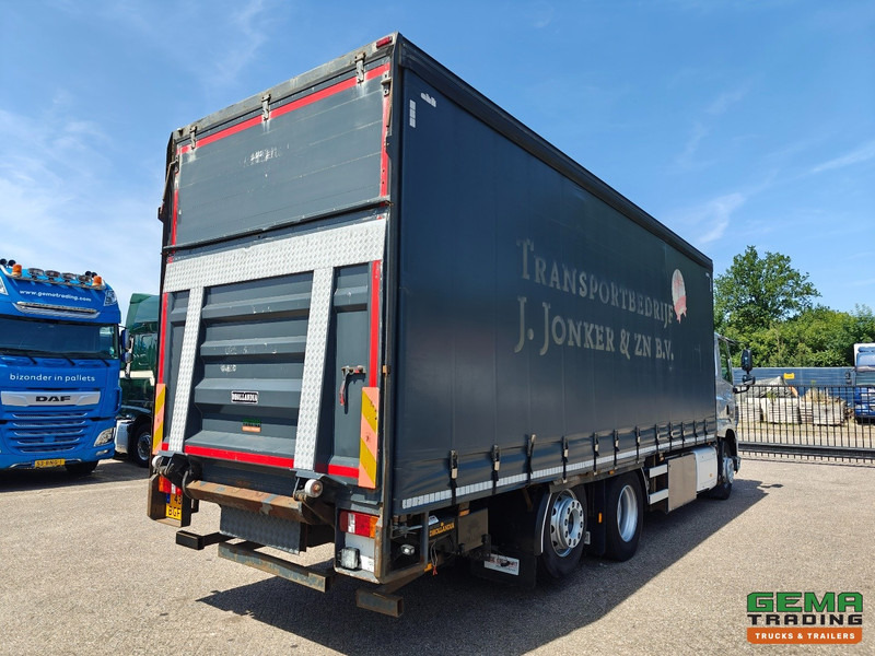 DAF CF 400 FAN 6x2/4 SpaceCab Euro6A - Schuifzeilenbak 7.7m + Laadklep 2000kg - HH Vloer - AanhangerKoppeling - Kamion sa ceradom: slika 4 DAF CF 400 FAN 6x2/4 SpaceCab Euro6A - Schuifzeilenbak 7.7m + Laadklep 2000kg - HH Vloer - AanhangerKoppeling - Kamion sa ceradom: slika 4