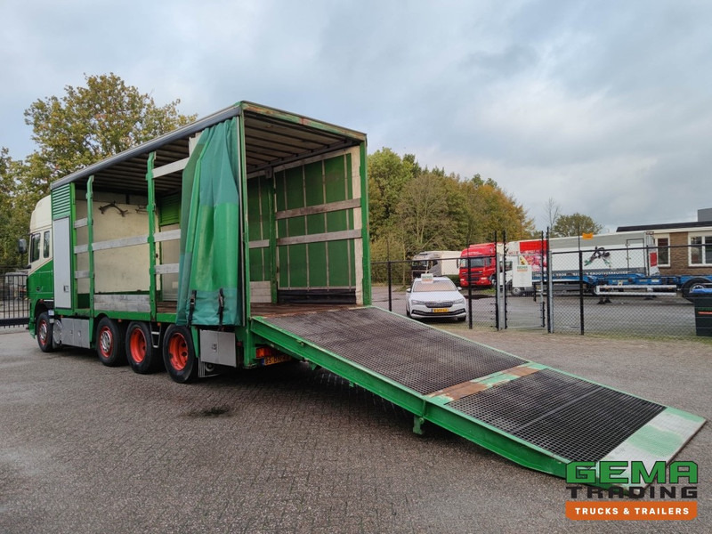 DAF FAK XF95.430 8x2 Super SuperSpaceCab Euro3 - CurtainSider 7.31m + Ramp 16T - MachineTransporter - 6 Persons (V558) - Kamion za prevoz automobila: slika 2 DAF FAK XF95.430 8x2 Super SuperSpaceCab Euro3 - CurtainSider 7.31m + Ramp 16T - MachineTransporter - 6 Persons (V558) - Kamion za prevoz automobila: slika 2