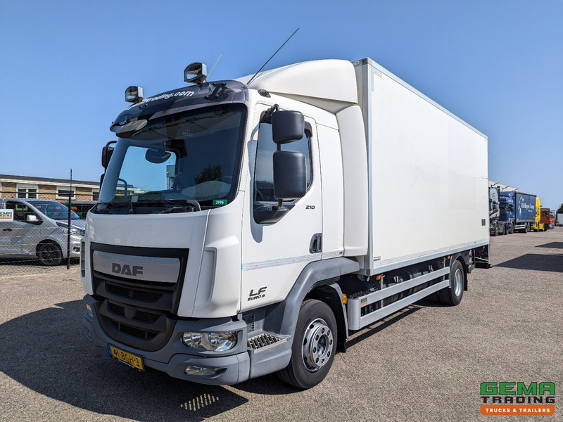 DAF LF 210 FA 4x2 Slaapcab Euro6 - Koelbak 5.5M + Konvekta/Solar-Koeler + Laadklep 1500KG - Zijdeur - 08/2025 APK - Hladnjača: slika 1 DAF LF 210 FA 4x2 Slaapcab Euro6 - Koelbak 5.5M + Konvekta/Solar-Koeler + Laadklep 1500KG - Zijdeur - 08/2025 APK - Hladnjača: slika 1