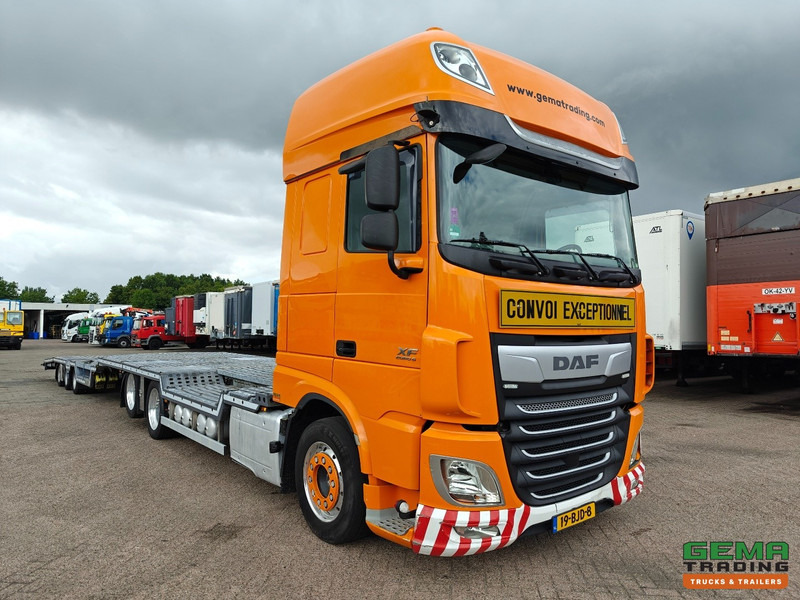 DAF XF 440 FAS 6x2 SuperSpaceCab Euro6C - Retarder + Recker 3-Assige Aanhanger - Wielkuipen - Hydraulische knik en uitschuifbaar - 02/2026 APK - Kamion za prevoz automobila: slika 4 DAF XF 440 FAS 6x2 SuperSpaceCab Euro6C - Retarder + Recker 3-Assige Aanhanger - Wielkuipen - Hydraulische knik en uitschuifbaar - 02/2026 APK - Kamion za prevoz automobila: slika 4