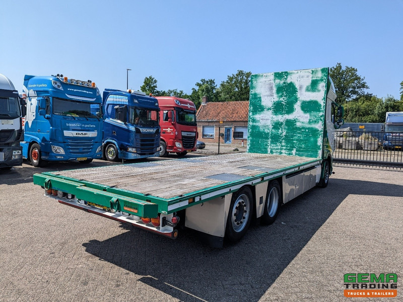 DAF XF 530 FAN 6x2/4 SuperSpaceCab Euro6C - Retarder - OpenLaadbak 7.4M - SmartTacho V2 - NOKKENAS problem - 05/2026 - Fourage APK - Kamion sa tovarnim sandukom: slika 2 DAF XF 530 FAN 6x2/4 SuperSpaceCab Euro6C - Retarder - OpenLaadbak 7.4M - SmartTacho V2 - NOKKENAS problem - 05/2026 - Fourage APK - Kamion sa tovarnim sandukom: slika 2