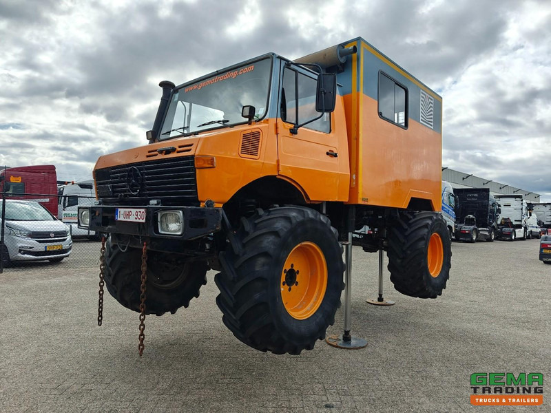 Mercedes-Benz Unimog 1300L 4x4 Handgeschakeld - GeslotenBak - PTO - Hydr. steunpoten - Webasto - SondeerWagen - Kamion: slika 1 Mercedes-Benz Unimog 1300L 4x4 Handgeschakeld - GeslotenBak - PTO - Hydr. steunpoten - Webasto - SondeerWagen - Kamion: slika 1