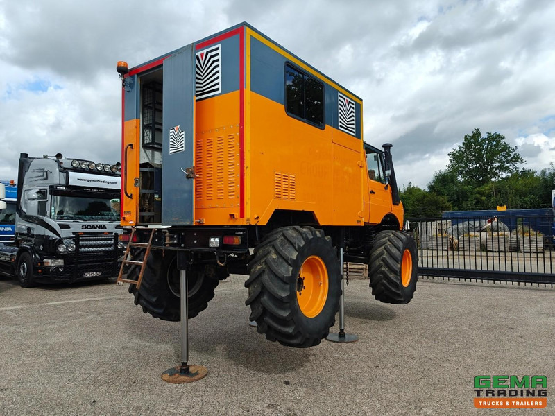 Mercedes-Benz Unimog 1300L 4x4 Handgeschakeld - GeslotenBak - PTO - Hydr. steunpoten - Webasto - SondeerWagen - Kamion: slika 2 Mercedes-Benz Unimog 1300L 4x4 Handgeschakeld - GeslotenBak - PTO - Hydr. steunpoten - Webasto - SondeerWagen - Kamion: slika 2