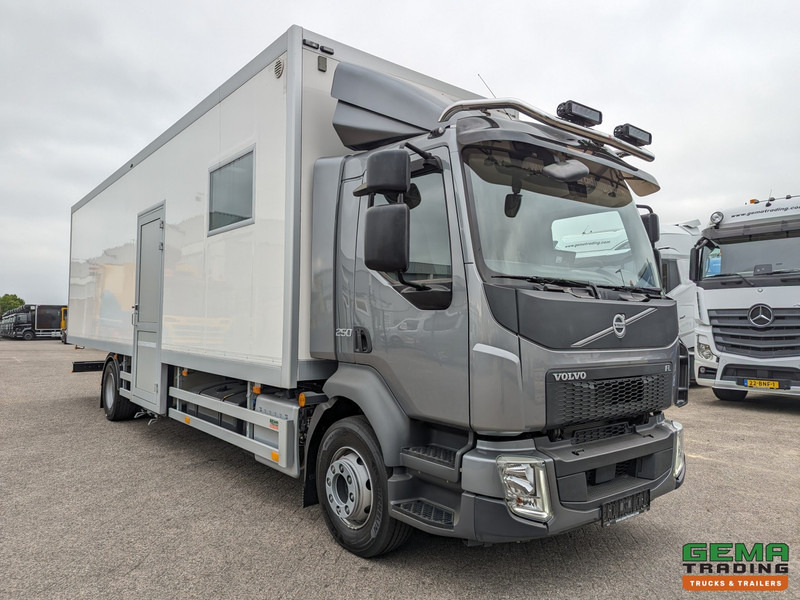 Volvo FL 250 4x2 Dagcab Euro6 - Camper/Kantoor - NIEUW - Toilet - Airco's - Verwarming - Kamion: slika 2 Volvo FL 250 4x2 Dagcab Euro6 - Camper/Kantoor - NIEUW - Toilet - Airco's - Verwarming - Kamion: slika 2