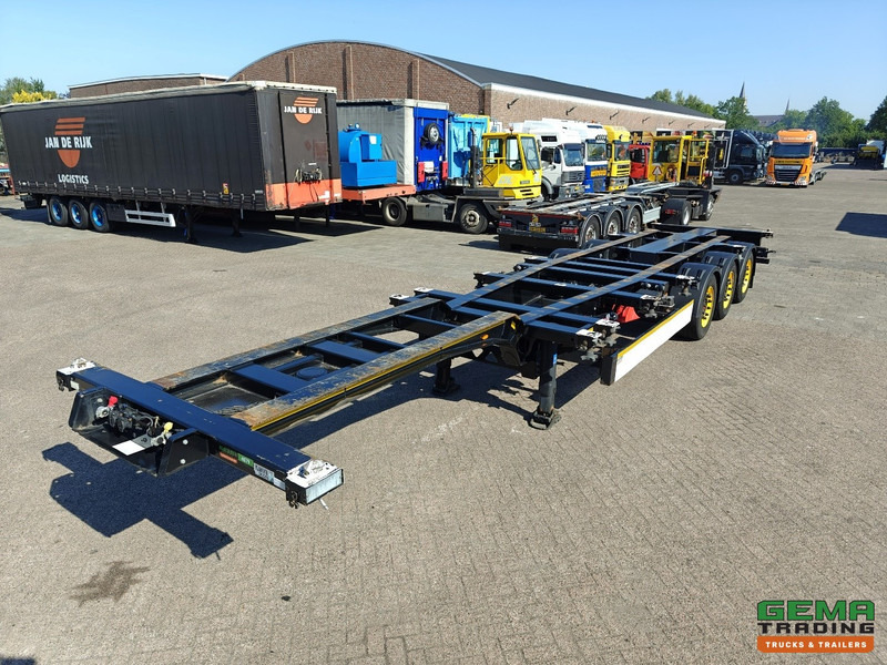 Kögel PORT 40 SIMPLEX 20 3-Assen SAF - Schijfremmen - 20/30/40FT Aansluiting - Achterschuiver - Poluprikolica za prevoz kontejnera/ Poluprikolica sa promenjivim sandukom: slika 1 Kögel PORT 40 SIMPLEX 20 3-Assen SAF - Schijfremmen - 20/30/40FT Aansluiting - Achterschuiver - Poluprikolica za prevoz kontejnera/ Poluprikolica sa promenjivim sandukom: slika 1